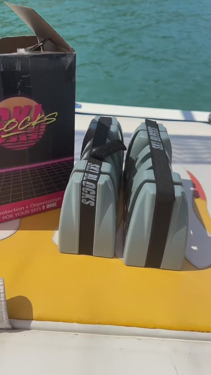 Magnetic SKI BLOCKS Pair